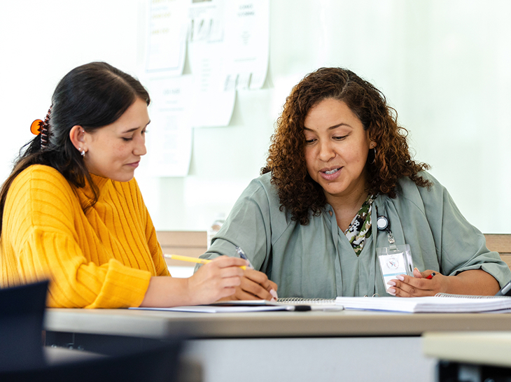 female teachers collaborating